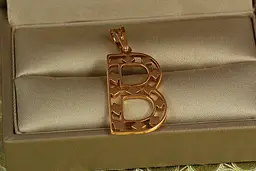 Кулон Xuping Jewelry буква В з ромбічним візерунком 2,7 см золотистий