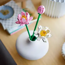 Конструктор LEGO Botanicals Квіти лотоса 220 деталей (40647) - мініатюра 4