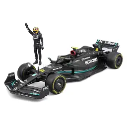 Масштабна модель автомобіля Bburago Автомодель з фігуркою - Mercedes-AMG F1 W14 E Performance, 1:24 (18-28037) - мініатюра 5