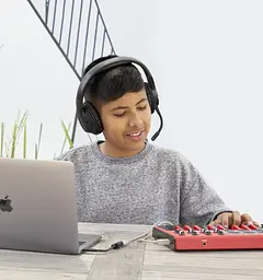 Навушники Belkin Over-Ear Soundform Inspire Wireless (AUD006BTBLK) - мініатюра 3
