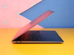 Ноутбук Apple MacBook Air 13" 8/256GB Space Gray 2020 (MGN63) Б/в [172767] - мініатюра 3