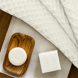 Набір рушників Cosas Cube White & Cube Olive 2 шт. (SetTowel_95-SqWhite_130-SqOlive) - мініатюра 7