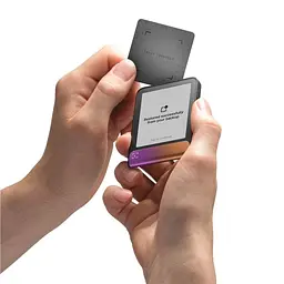 Криптогаманець Ledger Flex Ferro Fuchsia, сенсорний мультивалютний апаратний криптовалютний гаманець з холодним зберіганням, E Ink, підтримкою жестів, підключенням USB/Bluetooth/NFC, комплектом Recovery Key, сумісністю з iOS/Android/Windows/macOS - мініатюра 3