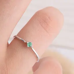 Каблучка з білого золота з ізумрудом 18 K-0109 - мініатюра 5
