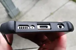 Чохол протиударний UAG Monarch (Original) для Samsung Galaxy S10 (6.1") Crimson - мініатюра 6