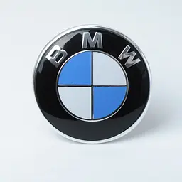 Емблема для BMW 82 мм E90 / E91 2005- скотч 3М Польща (5114 7057 794)
