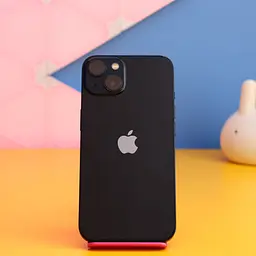 Смартфон Apple iPhone 13 128 ГБ темна ніч (MLPF3) б/в [172573]