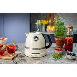 Електрочайник KitchenAid Artisan 5KEK1522EAC кремовий 1.5 л (00000022786) - мініатюра 10