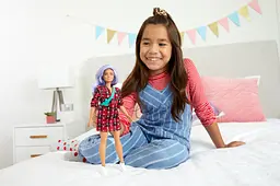 Лялька Barbie Модниця у клітчастій сукні (GRB49) - мініатюра 10