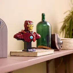 Конструктор LEGO Super Heroes Marvel Бюст Залізної Людини MK4, 436 деталей (76327) - мініатюра 8