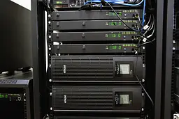 Джерело безперебійного живлення EnerGenie EG-UPSRACK-13 3000VA - мініатюра 6
