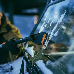 Щітка-скребок телескопічна поворотна Fiskars X-series™ (1078492) - мініатюра 7