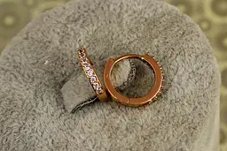 Сережки Xuping Jewelry кільця з камінням Адажио 1,2 см золотисті - мініатюра 3