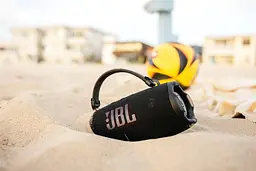 Портативна бездротова колонка JBL Charge 6 (JBLCHARGE6BLK) чорна - мініатюра 3