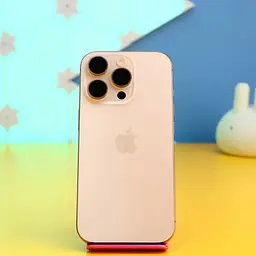 Смартфон Apple iPhone 16 Pro 128GB Desert Titanium (MYNF3) Б/в [177012]