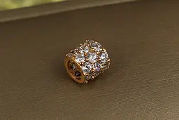 Кулон шарм Xuping Jewelry прямокутниий камені по колу 7 мм золотистий