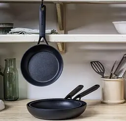 Сковорода универсальная KitchenAid СFA 28 см чёрная СС003293-001 - миниатюра 2