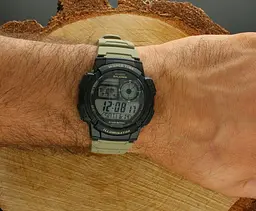 Годинник Casio AE-1000W-5AVEF - мініатюра 4