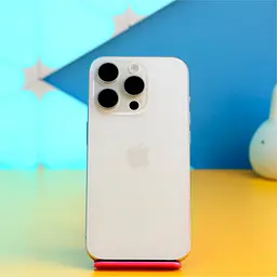 Смартфон Apple iPhone 15 Pro 128GB White Titanium (MTUW3) Б/В [173383]