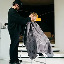 Перукарська накидка Slick Gorilla Barber Cape Black - мініатюра 3