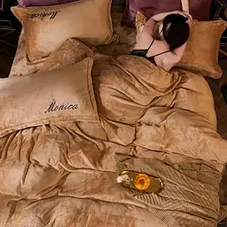 Постільна білизна євро з простирадлом на резинці з велюру Koloco Monika 20056 200х230 см бежева - мініатюра 2