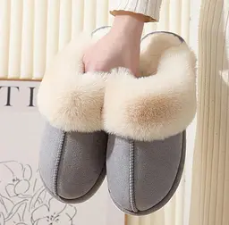 Slippers Жіночі домашні капці з хутром — теплі, м’які, закриті тапочки для дому 36-37 білого кольору KT8003801