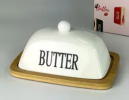 Маслянка з кришкою "Butter" біла, 18x12x9 см