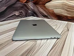 Ноутбук Apple MacBook Pro 13" 2020 i7-1068NG7/32/512 (C02DV4MBML87) Б/в - мініатюра 6