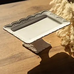 Тортівниця на ніжці White Square 20.5*20.5 см порцелянова квадратна Yiwu 120-YH-HG063 - мініатюра 2
