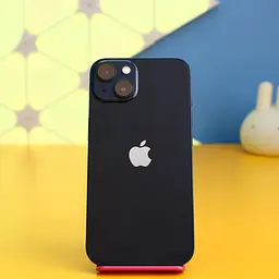 Смартфон Apple iPhone 13 128 ГБ темна ніч (MLPF3) б/в [175447]