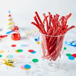 Жувальні цукерки Twizzlers Zero Sugar Strawberry Twists 141г - мініатюра 5