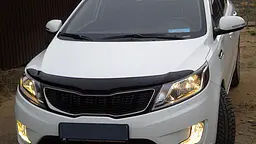 Дефлектор капоту мухобійка для Kia Rio 11- седан / хетчбек Темна