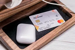 Дерев'яний тримач для телефона/годинника iWatch на робочий стіл ecoWalnut - мініатюра 4