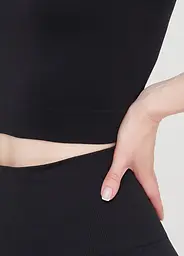 Футболка жіноча укорочена безшовна CROP T-SHIRT 18859 S-M чорна - мініатюра 5