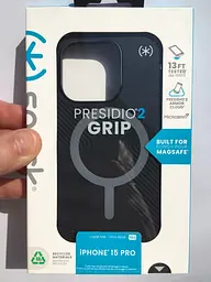 Оригінальний протиударний чохол для iPhone 15 PRO Speck Presidio2 Grip MagSafe Black 150563-3205 - мініатюра 2