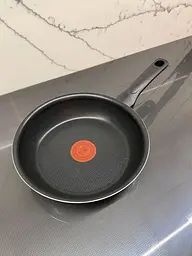 Сковорода Tefal espresso 20 см., з титановим антипригарним покриттям