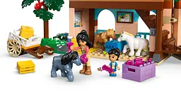Конструктор LEGO Friends Ранчо і стайня поні 727 деталей (42654) - мініатюра 9