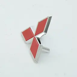 Емблема для Mitsubishi 64 x 55 мм