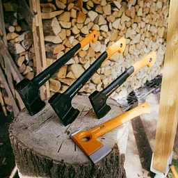 Універсальна сокира Fiskars X-series X18 Universal S 1069103