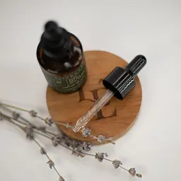 Легка фінішна олійка Оксамитовий дотик Silky Dry Oil Velvet Touch LOVELLIE 30 мл - мініатюра 4
