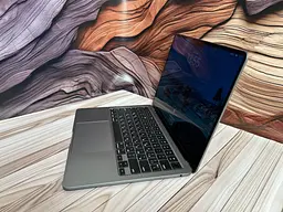 Ноутбук Apple MacBook Air 13.6" 2022 M2/24/512 (RP6R4QF469) Б/в - мініатюра 3