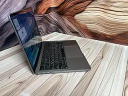 Ноутбук Apple MacBook Air 13.6" 2022 M2/24GB/512GB (F41HXPRG2K) Б/в - мініатюра 4
