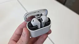 Навушники бездротові Samsung Galaxy Buds 3 FE SM-R420NZA світло сірі - мініатюра 5