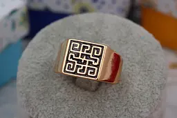 Печатка Xuping Jewelry квадратна лабіринт р 20 золотиста