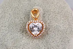Кулон Xuping Jewelry біле серце в обідку з дрібних фіанітів для тонкого ланцюга 1.2 см золотистий