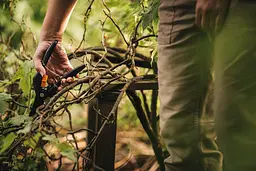 Секатор площинний Fiskars SingleStep P26 (1000567) - мініатюра 5