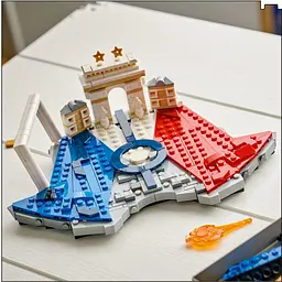 Конструктор LEGO Кіліан Мбаппе – найкращі моменти футбольних матчів (43013) - мініатюра 5