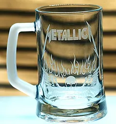 Пивний келих 660 мл Metallica з гравіюванням кружка для фаната металу Рок-атрибутика  подарунок металісту Металіка - мініатюра 3