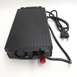 Перетворювач напруги 1800 W 12 V-220 V автомобільний інвертор з функцією заряджання акумулятора 20 A модифікована синусоїда UKC UPS-1800A - мініатюра 4