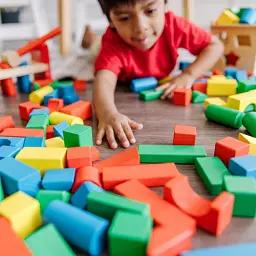Розвиваюча іграшка Melissa&Doug МЕГА-набір Кубики/Сортер/Стучалка (MD93685) - мініатюра 4